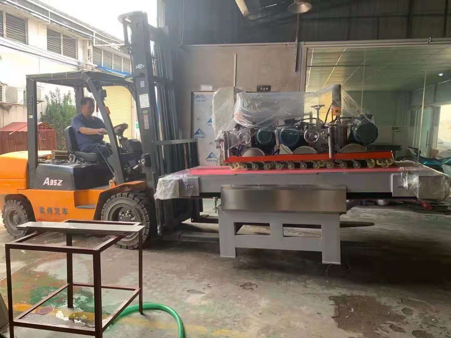 CNC three blade tile cutting machine