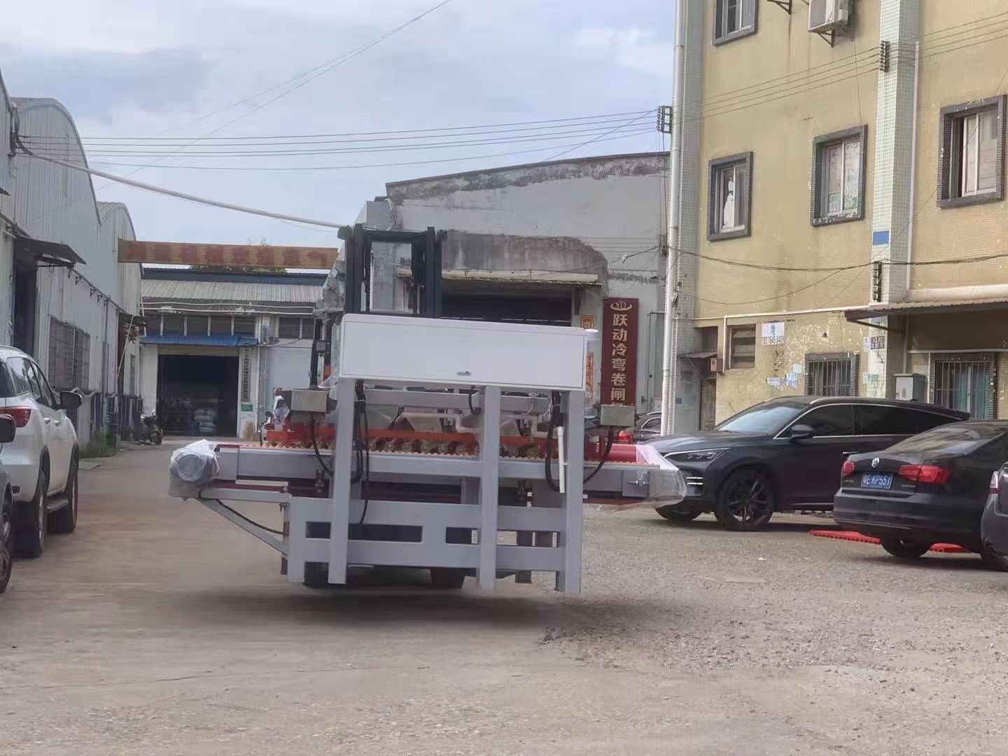 tile cutter shipment