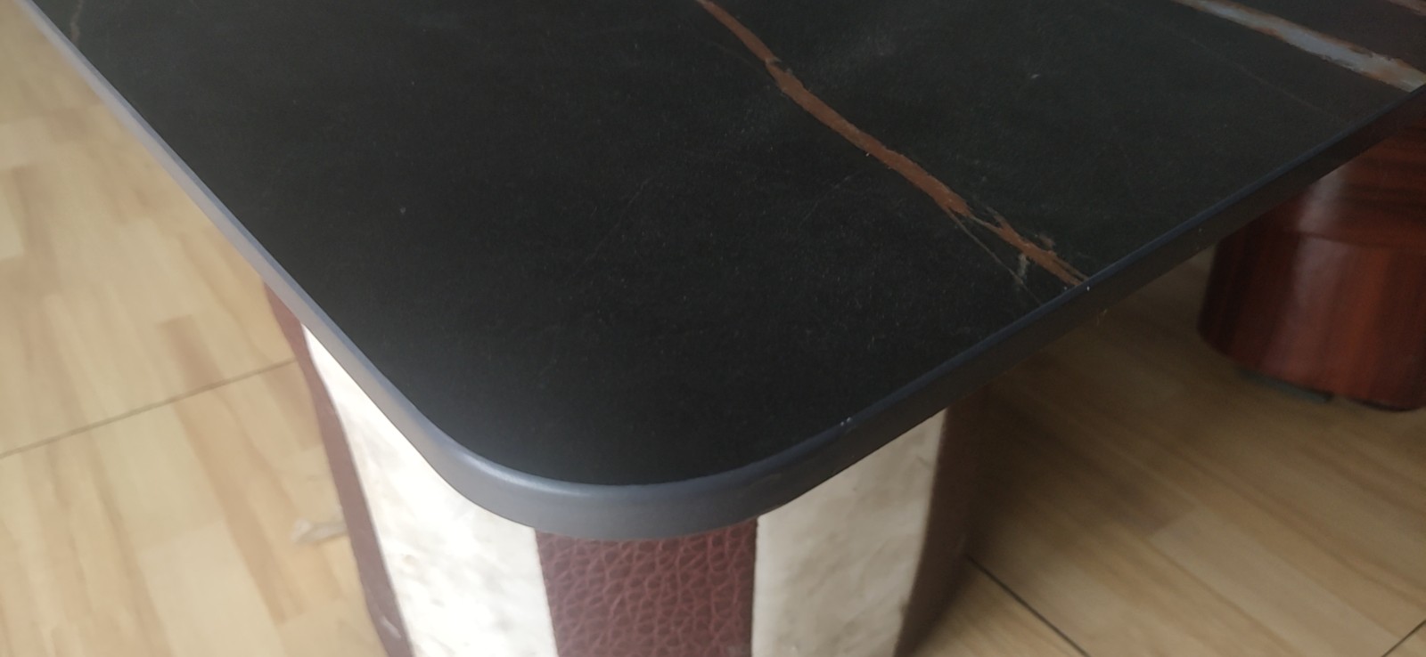 porcelain tile table round corners