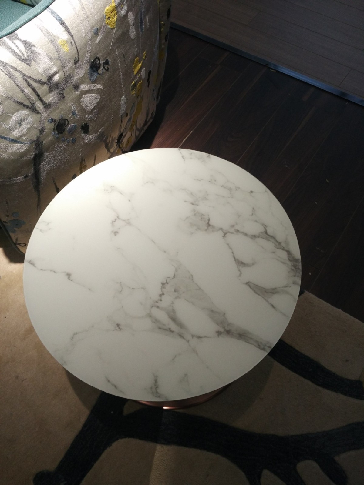 Rock slab round table3