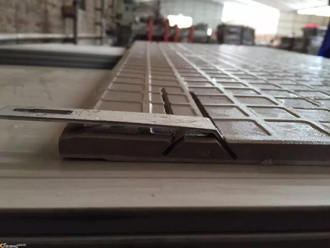 Dry Hanging Slotting Effect