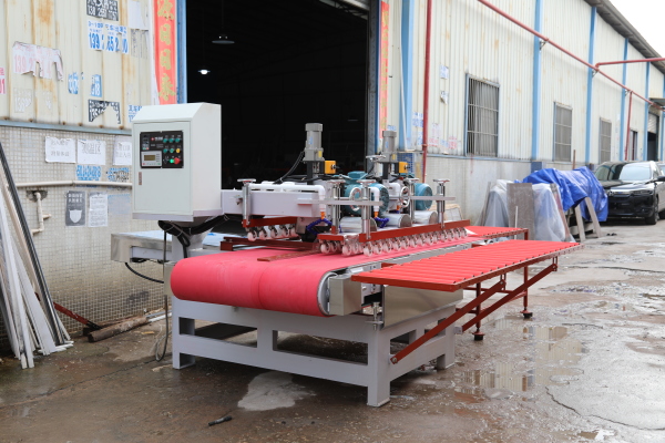 1800 type three-blade CNC full-automatic porcelain tile cutting machine: