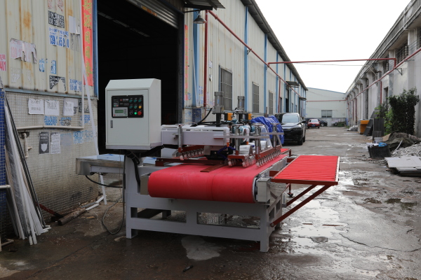 1800 three-blade CNC automatic porcelain cutting machine