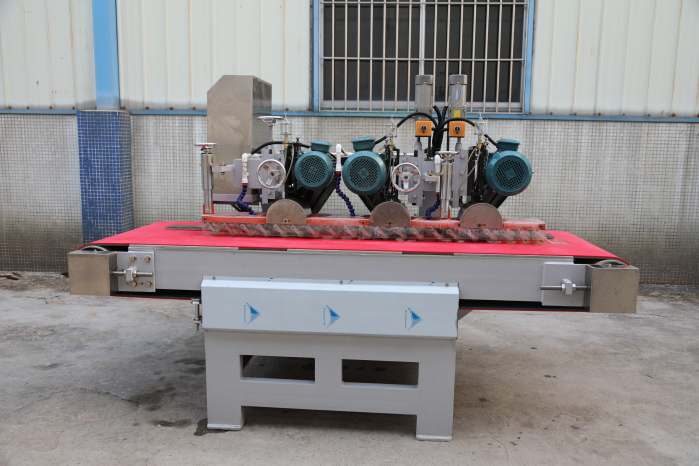 Automatic porcelain tile cutting machine