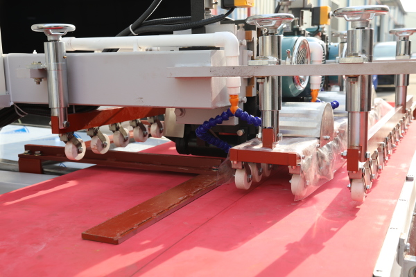 1800 porcelain tile CNC automatic cutting machine