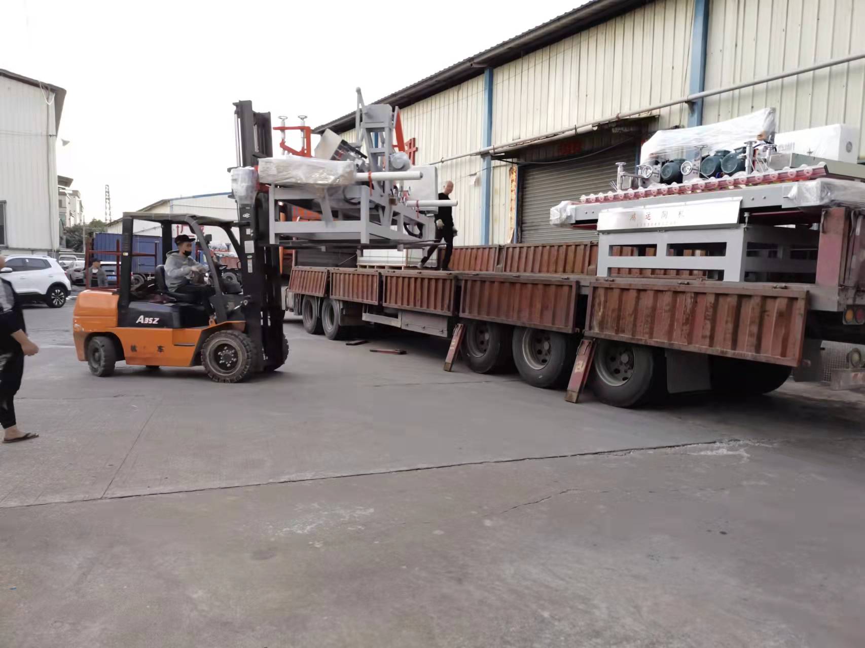 Automatic ceramic tile machines